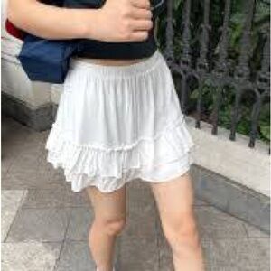 Zaful White Tiered Ruffle Mini Skirt with Elastic Waist